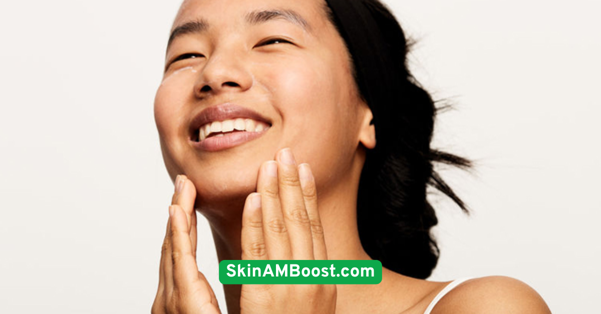 Hydrate with a Lightweight Moisturizer